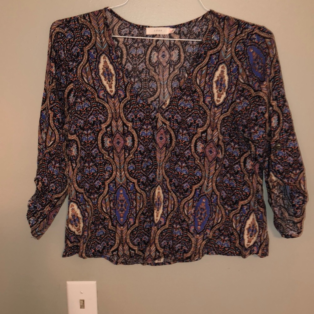 Patterned quarter length sleep crop blouse